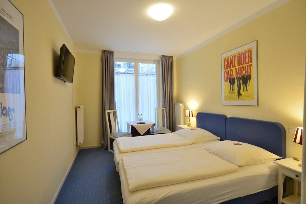 Standard Twin Room,1199935936:JPEG